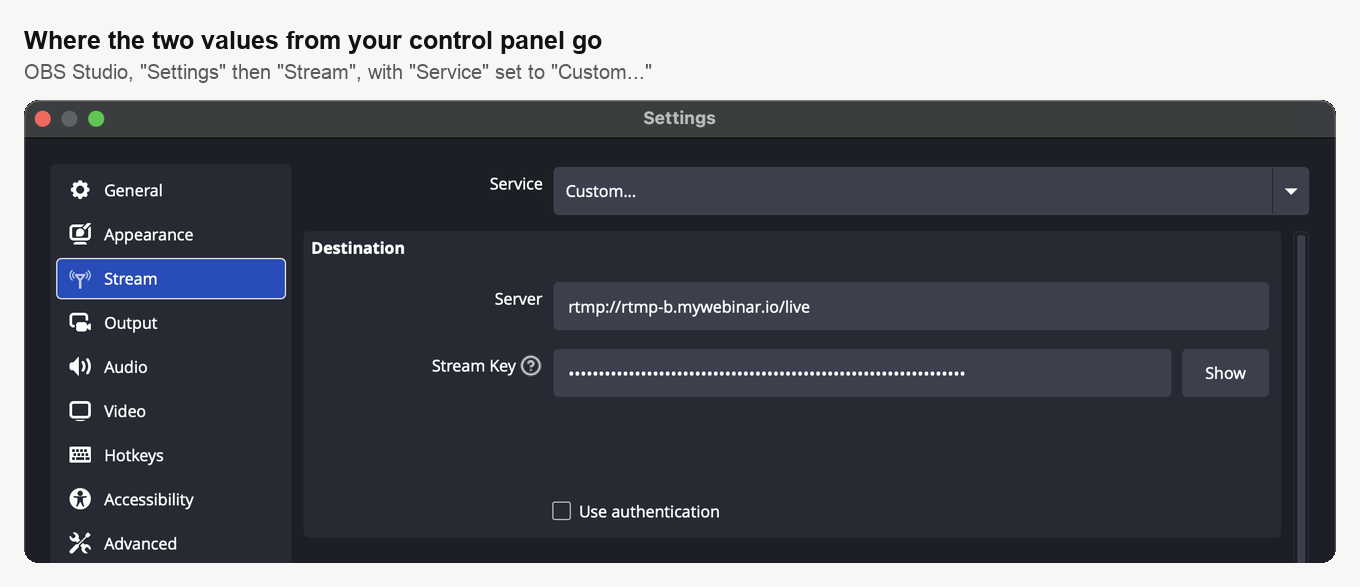Die Seite Stream in den Einstellungen von OBS Studio, wo Service auf Custom steht, das Feld Server gefüllt ist und Stream Key hinter Punkten steckt