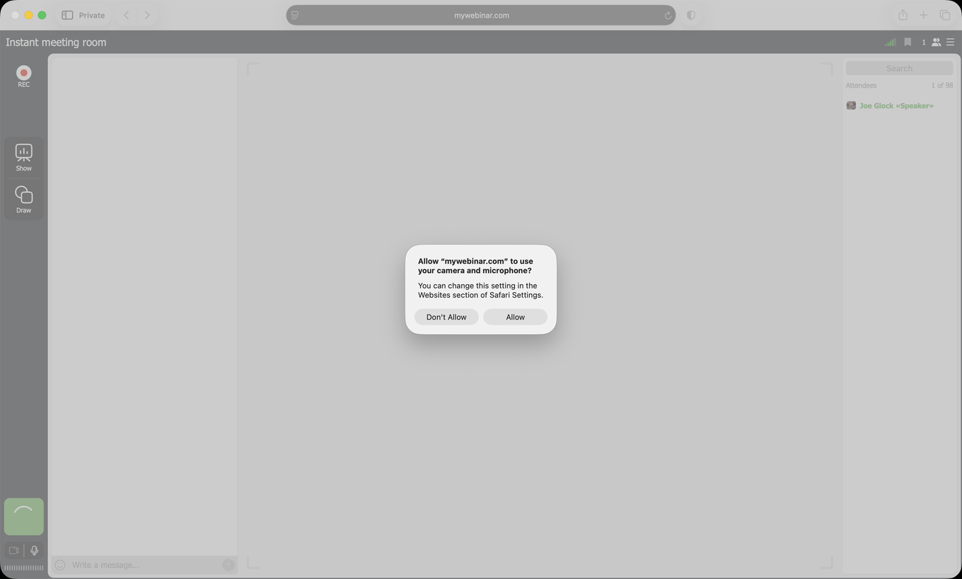 Safari fragt, ob mywebinar.com Kamera und Mikrofon nutzen darf