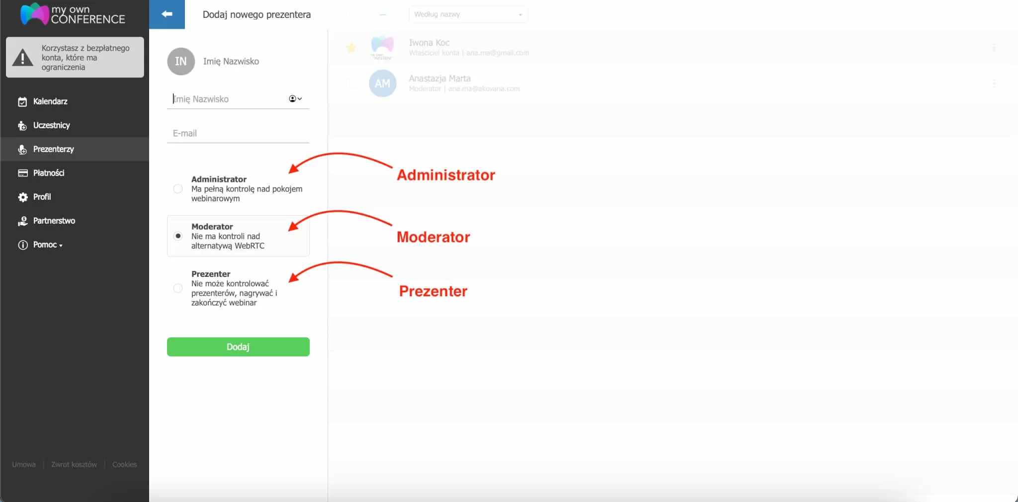 Zespół prowadzący przygotowuje się do webinaru