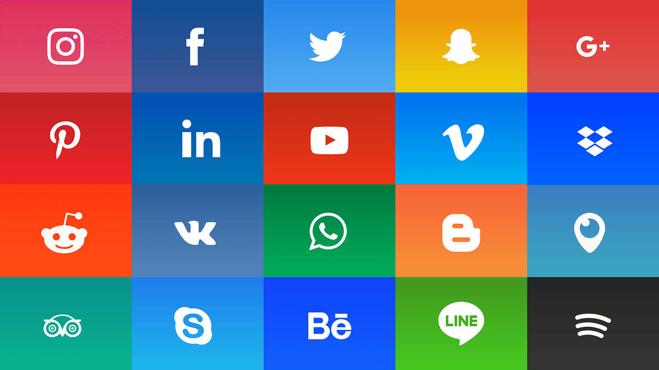 Сетка значков социальных сетей и сервисов, от Instagram и Facebook до Behance и LINE