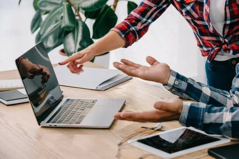 Wskazówki i pomysły na webinary pomagające w e-learningu i rozwoju zawodowym