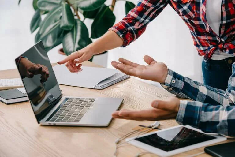 Wskazówki i pomysły na webinary pomagające w e-learningu i rozwoju zawodowym