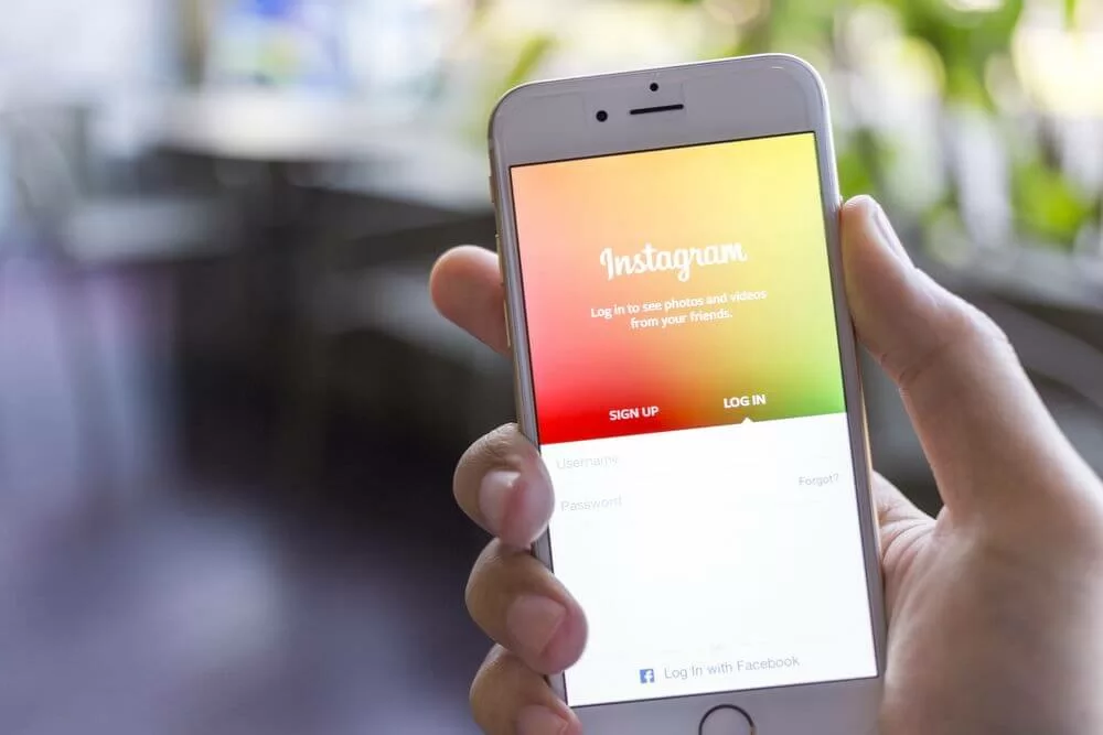 Instagram promuje webinary