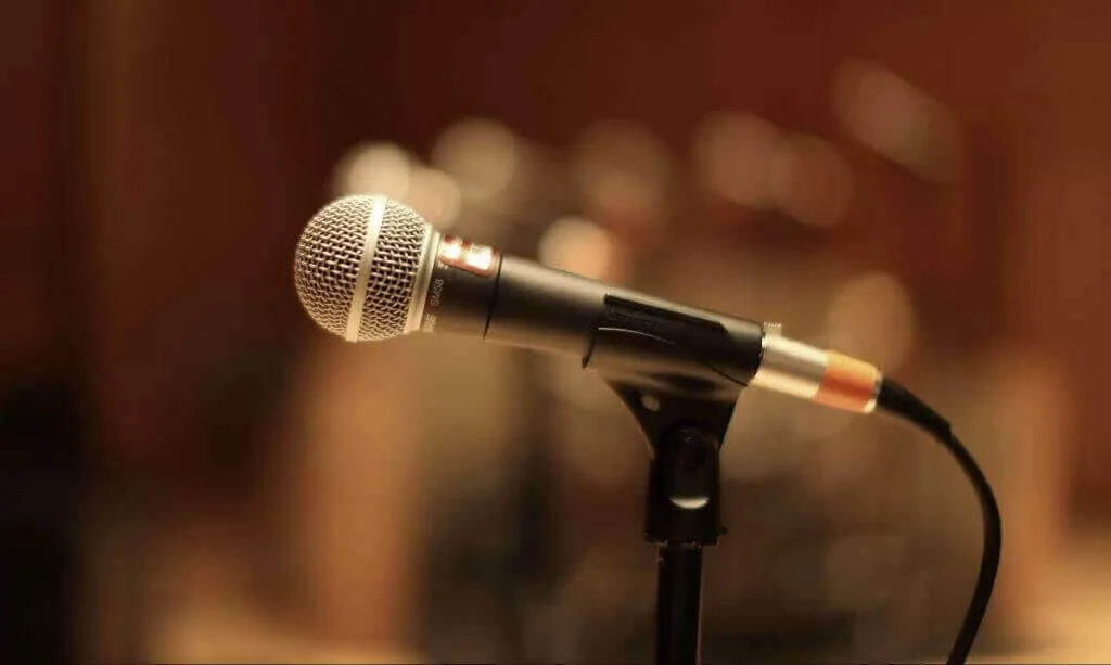 Упражнения и скороговорки для развития голоса и дикции